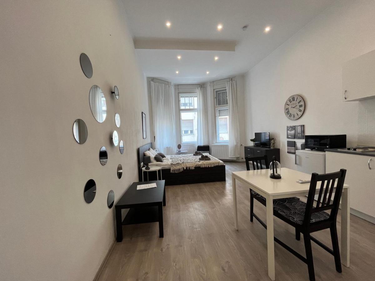 D58 Superior Apartments In The City Center Budapest Exterior foto